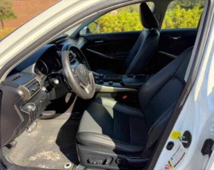 Белый Лексус ИС, объемом двигателя 2.5 л и пробегом 87 тыс. км за 4250 $, фото 8 на Automoto.ua