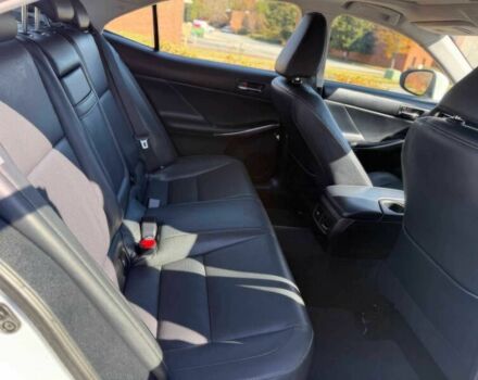 Белый Лексус ИС, объемом двигателя 2.5 л и пробегом 87 тыс. км за 4250 $, фото 10 на Automoto.ua