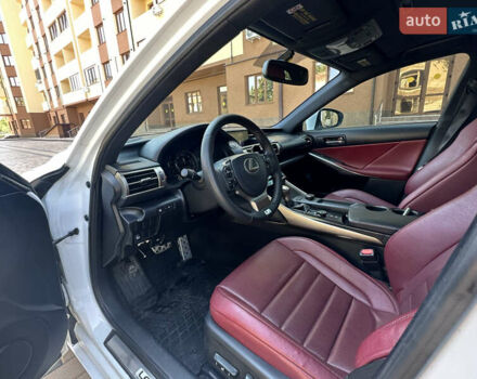 Белый Лексус ИС, объемом двигателя 2.5 л и пробегом 158 тыс. км за 20500 $, фото 9 на Automoto.ua