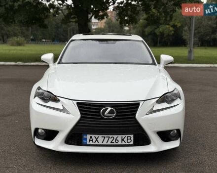 Білий Лексус ІС, об'ємом двигуна 2.5 л та пробігом 240 тис. км за 12500 $, фото 10 на Automoto.ua