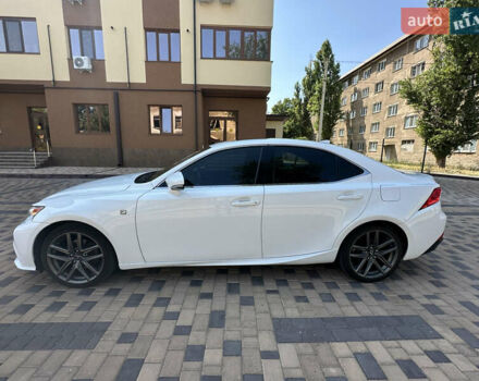 Белый Лексус ИС, объемом двигателя 2.5 л и пробегом 158 тыс. км за 20500 $, фото 3 на Automoto.ua