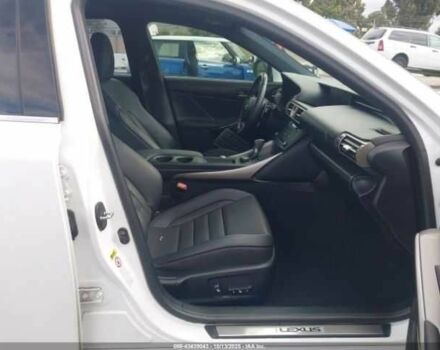 Білий Лексус ІС, об'ємом двигуна 2.5 л та пробігом 79 тис. км за 4300 $, фото 4 на Automoto.ua