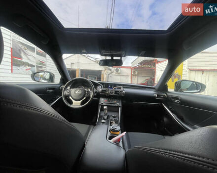 Белый Лексус ИС, объемом двигателя 2.49 л и пробегом 192 тыс. км за 18500 $, фото 9 на Automoto.ua