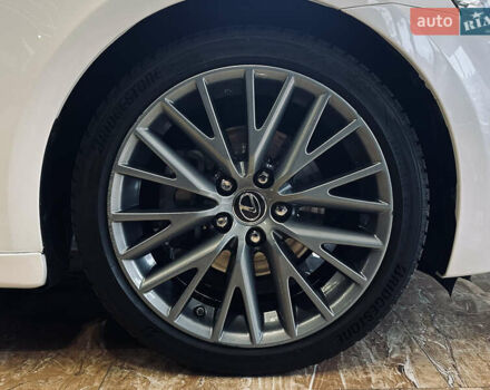 Белый Лексус ИС, объемом двигателя 2.5 л и пробегом 98 тыс. км за 16900 $, фото 20 на Automoto.ua