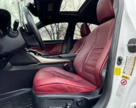 Белый Лексус ИС, объемом двигателя 2.5 л и пробегом 80 тыс. км за 15100 $, фото 8 на Automoto.ua