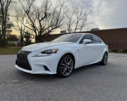 Белый Лексус ИС, объемом двигателя 2.5 л и пробегом 99 тыс. км за 8600 $, фото 2 на Automoto.ua