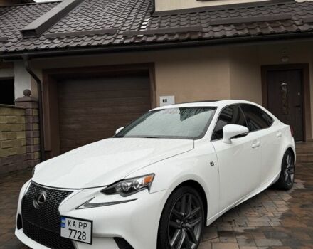Белый Лексус ИС, объемом двигателя 2 л и пробегом 124 тыс. км за 17130 $, фото 2 на Automoto.ua