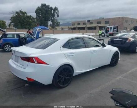 Білий Лексус ІС, об'ємом двигуна 2.5 л та пробігом 79 тис. км за 4300 $, фото 3 на Automoto.ua