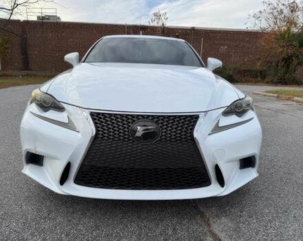 Белый Лексус ИС, объемом двигателя 2.5 л и пробегом 80 тыс. км за 15100 $, фото 1 на Automoto.ua