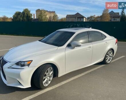 Белый Лексус ИС, объемом двигателя 2 л и пробегом 118 тыс. км за 16400 $, фото 9 на Automoto.ua