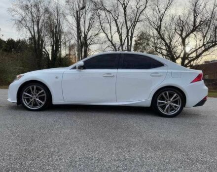 Белый Лексус ИС, объемом двигателя 2.5 л и пробегом 80 тыс. км за 15100 $, фото 4 на Automoto.ua