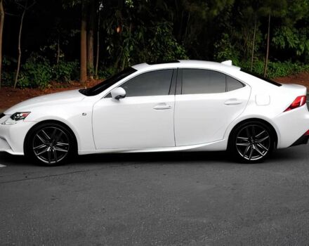 Білий Лексус ІС, об'ємом двигуна 2.5 л та пробігом 80 тис. км за 9900 $, фото 3 на Automoto.ua