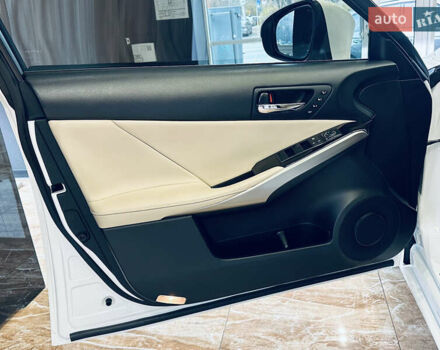 Белый Лексус ИС, объемом двигателя 2.5 л и пробегом 98 тыс. км за 16900 $, фото 22 на Automoto.ua