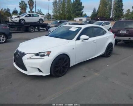 Білий Лексус ІС, об'ємом двигуна 2.5 л та пробігом 79 тис. км за 4300 $, фото 1 на Automoto.ua