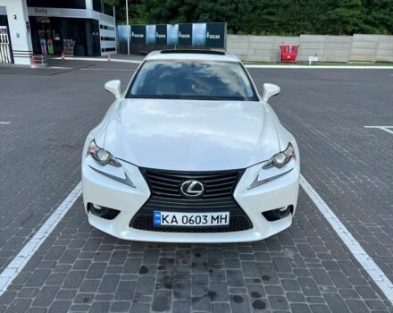 Белый Лексус ИС, объемом двигателя 2.5 л и пробегом 157 тыс. км за 14400 $, фото 1 на Automoto.ua