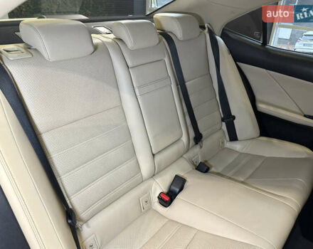 Белый Лексус ИС, объемом двигателя 2.5 л и пробегом 98 тыс. км за 16900 $, фото 48 на Automoto.ua