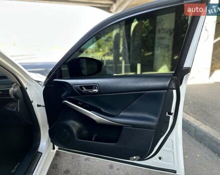 Білий Лексус ІС, об'ємом двигуна 2 л та пробігом 112 тис. км за 19500 $, фото 24 на Automoto.ua