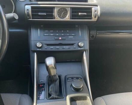 Белый Лексус ИС, объемом двигателя 2 л и пробегом 118 тыс. км за 16400 $, фото 17 на Automoto.ua