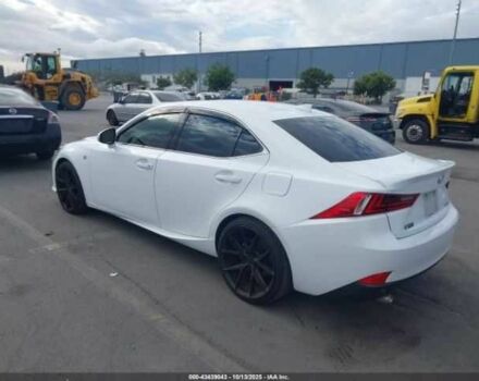 Білий Лексус ІС, об'ємом двигуна 2.5 л та пробігом 79 тис. км за 4300 $, фото 2 на Automoto.ua