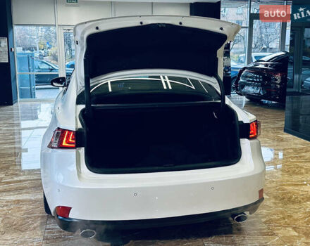 Белый Лексус ИС, объемом двигателя 2.5 л и пробегом 98 тыс. км за 16900 $, фото 44 на Automoto.ua