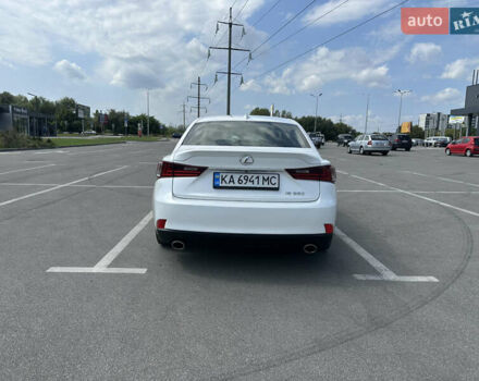 Белый Лексус ИС, объемом двигателя 2.5 л и пробегом 160 тыс. км за 16900 $, фото 9 на Automoto.ua