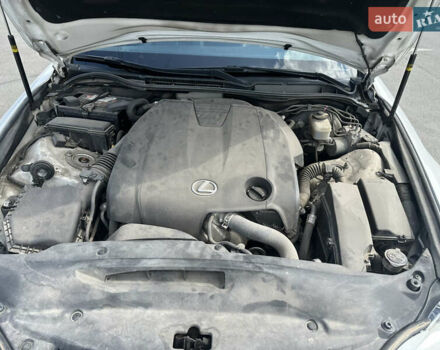 Белый Лексус ИС, объемом двигателя 2.5 л и пробегом 160 тыс. км за 16900 $, фото 3 на Automoto.ua