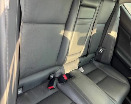 Белый Лексус ИС, объемом двигателя 2.5 л и пробегом 157 тыс. км за 14400 $, фото 9 на Automoto.ua