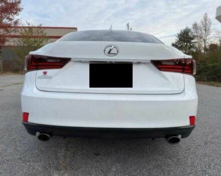 Белый Лексус ИС, объемом двигателя 2.5 л и пробегом 99 тыс. км за 8600 $, фото 6 на Automoto.ua