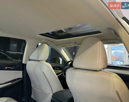 Белый Лексус ИС, объемом двигателя 2.5 л и пробегом 98 тыс. км за 16900 $, фото 49 на Automoto.ua