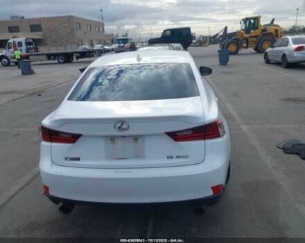 Білий Лексус ІС, об'ємом двигуна 2.5 л та пробігом 79 тис. км за 4300 $, фото 14 на Automoto.ua