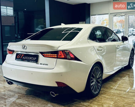Белый Лексус ИС, объемом двигателя 2.5 л и пробегом 98 тыс. км за 16900 $, фото 9 на Automoto.ua
