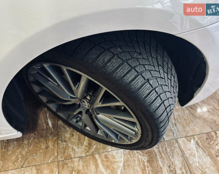 Белый Лексус ИС, объемом двигателя 2.5 л и пробегом 98 тыс. км за 16900 $, фото 21 на Automoto.ua