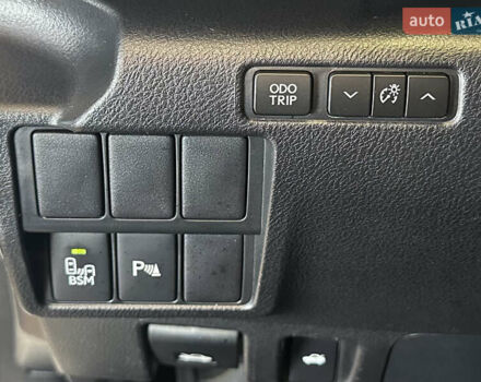 Белый Лексус ИС, объемом двигателя 2.5 л и пробегом 98 тыс. км за 16900 $, фото 27 на Automoto.ua