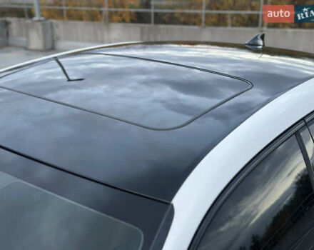 Белый Лексус ИС, объемом двигателя 2 л и пробегом 150 тыс. км за 17999 $, фото 12 на Automoto.ua