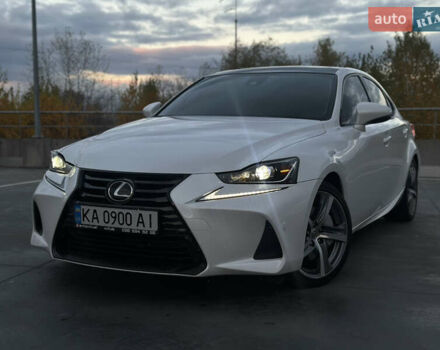 Белый Лексус ИС, объемом двигателя 2 л и пробегом 150 тыс. км за 17999 $, фото 3 на Automoto.ua