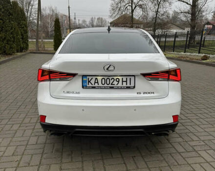 Белый Лексус ИС, объемом двигателя 2 л и пробегом 115 тыс. км за 17700 $, фото 6 на Automoto.ua