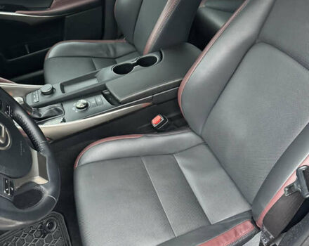 Белый Лексус ИС, объемом двигателя 2 л и пробегом 115 тыс. км за 17700 $, фото 16 на Automoto.ua