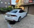 Белый Лексус ИС, объемом двигателя 2 л и пробегом 154 тыс. км за 16000 $, фото 3 на Automoto.ua