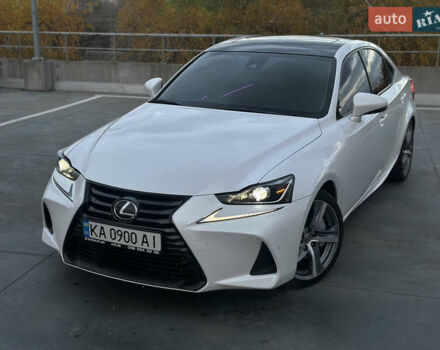 Белый Лексус ИС, объемом двигателя 2 л и пробегом 150 тыс. км за 17999 $, фото 6 на Automoto.ua
