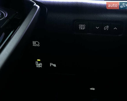 Белый Лексус ИС, объемом двигателя 2 л и пробегом 150 тыс. км за 17999 $, фото 31 на Automoto.ua