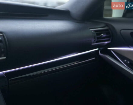 Белый Лексус ИС, объемом двигателя 2 л и пробегом 150 тыс. км за 17999 $, фото 37 на Automoto.ua