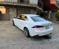 Белый Лексус ИС, объемом двигателя 2 л и пробегом 154 тыс. км за 16000 $, фото 2 на Automoto.ua