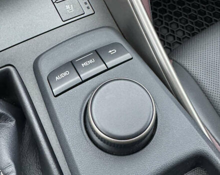 Белый Лексус ИС, объемом двигателя 2 л и пробегом 115 тыс. км за 17500 $, фото 12 на Automoto.ua