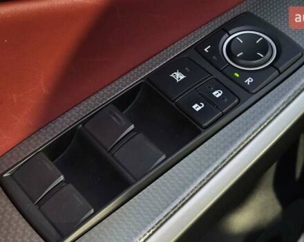 Белый Лексус ИС, объемом двигателя 2 л и пробегом 90 тыс. км за 26500 $, фото 24 на Automoto.ua