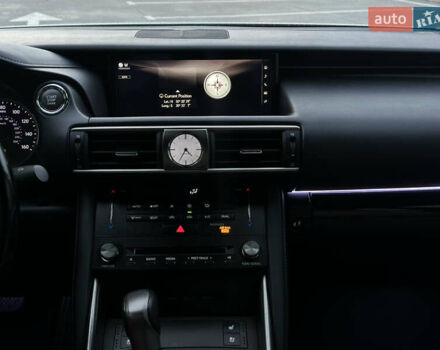 Белый Лексус ИС, объемом двигателя 2 л и пробегом 150 тыс. км за 17999 $, фото 23 на Automoto.ua