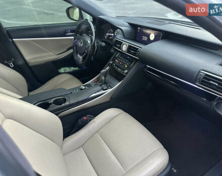 Белый Лексус ИС, объемом двигателя 2 л и пробегом 150 тыс. км за 17999 $, фото 15 на Automoto.ua