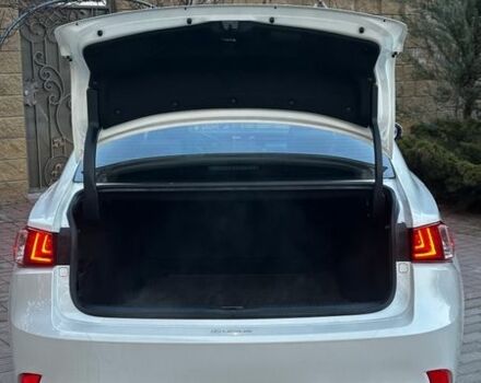 Білий Лексус ІС, об'ємом двигуна 2 л та пробігом 169 тис. км за 17999 $, фото 11 на Automoto.ua