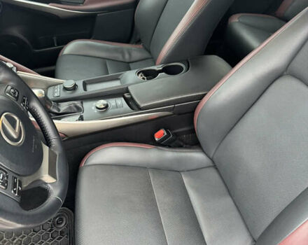 Білий Лексус ІС, об'ємом двигуна 2 л та пробігом 115 тис. км за 17999 $, фото 7 на Automoto.ua