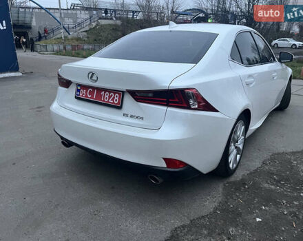 Белый Лексус ИС, объемом двигателя 0 л и пробегом 168 тыс. км за 17999 $, фото 2 на Automoto.ua