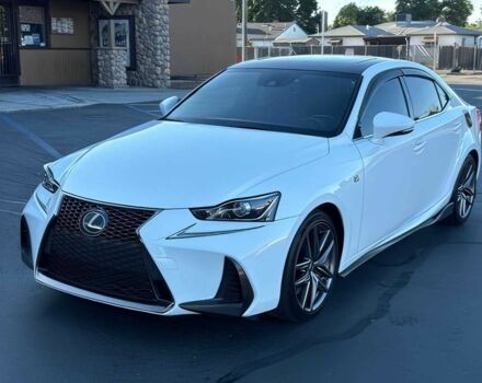 Белый Лексус ИС, объемом двигателя 3.5 л и пробегом 53 тыс. км за 9800 $, фото 2 на Automoto.ua